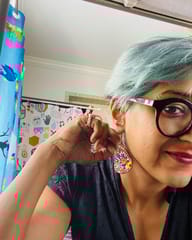 Honeyed’ teardrop clay earrings
