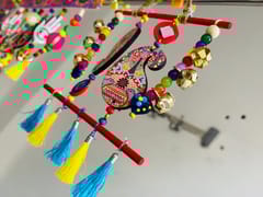 “Mini Noor – Psychedelic Paisley Hanging/ Wind Chime