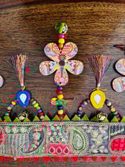 Taana Baana – The Dancing Flower Toran