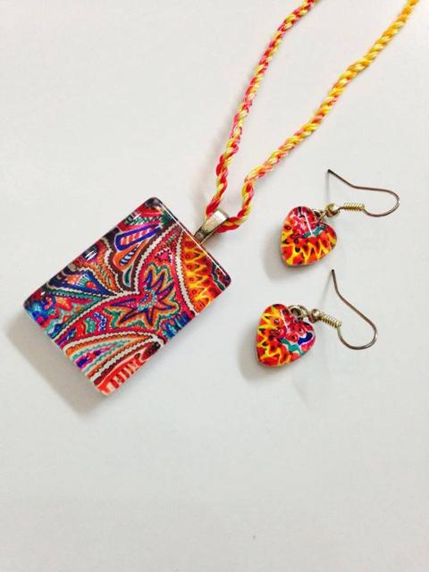 Fishtail-Flurry Glass Pendant and Earrings