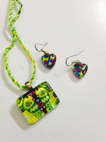 Mor-Pankh Glass Pendant and Earrings
