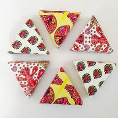 Peacock Plumes Triangle Gift Box