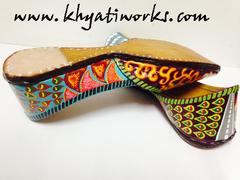 Rangeeli Handpainted Jutti