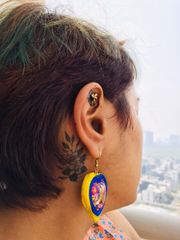 RAINBOW THREAD GLASS EARRING- HEART SHAPED