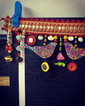 Birds at the beach' toran