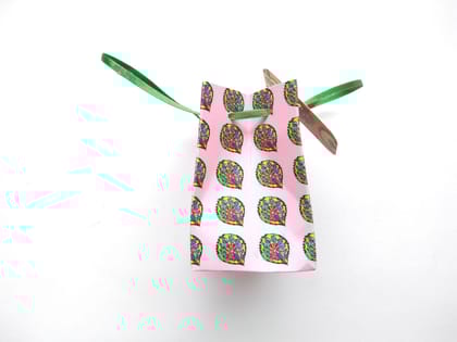 Lilac Mor Pankh Gift Bags - Small