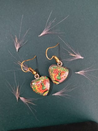 LOVELY HEART GLASS EARRINGS