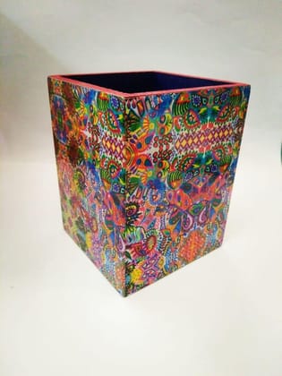 Summer Trail Pen stand