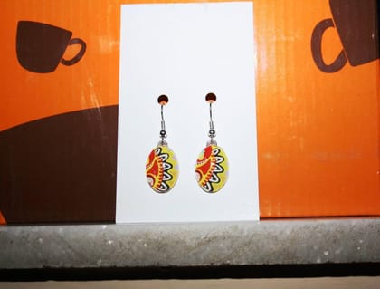 Titli Oval Glass Earrings