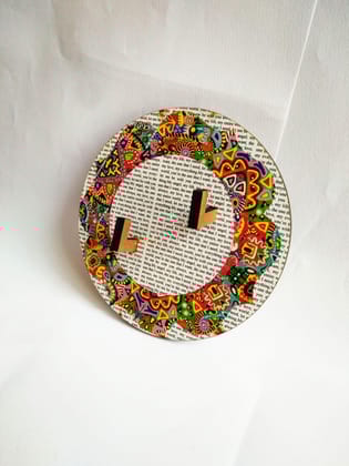 KEY HOLDER - CIRCLE TEXT BASE WITH COLORISMA ARTWORK FRAME