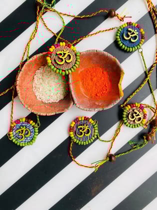 Atoot Bandhan Om Rakhi - 1 piece
