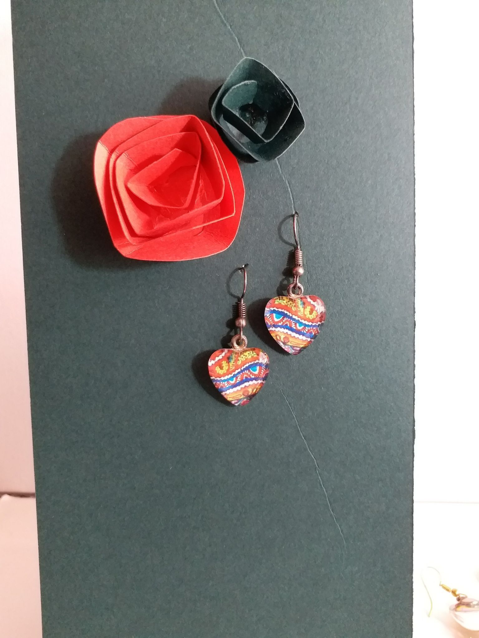 BRIGHT BLUE WAVE GLASS EARRING