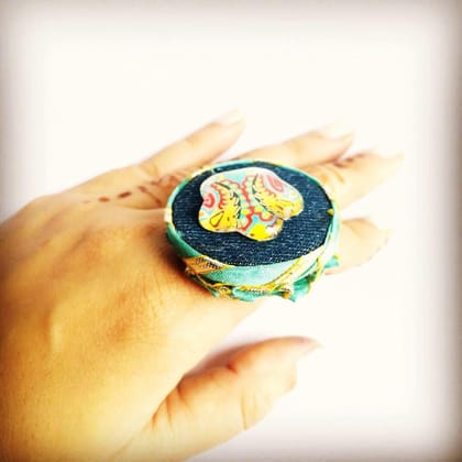 TEAL REFRESHING GLASS RING