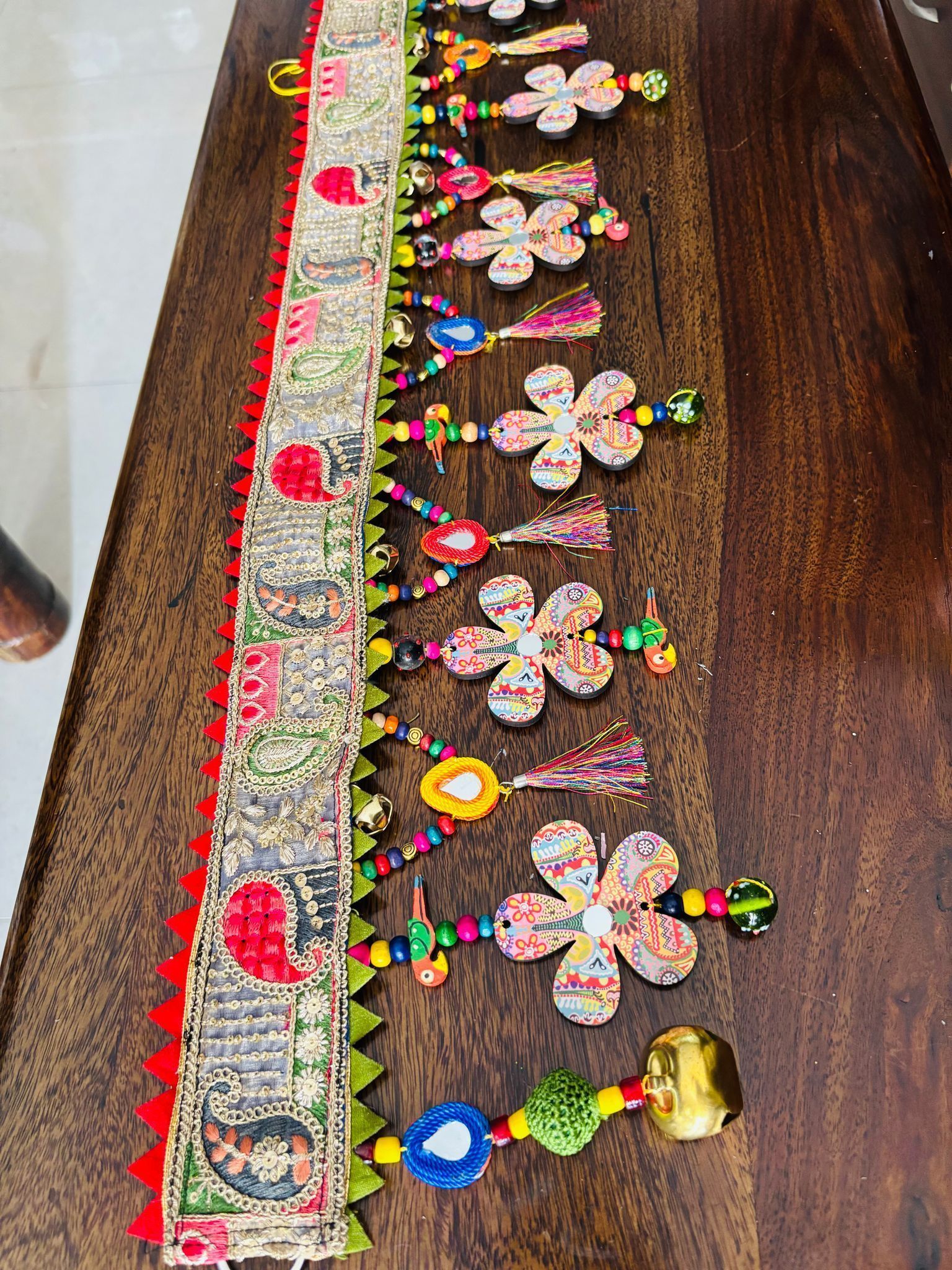 Taana Baana – The Dancing Flower Toran