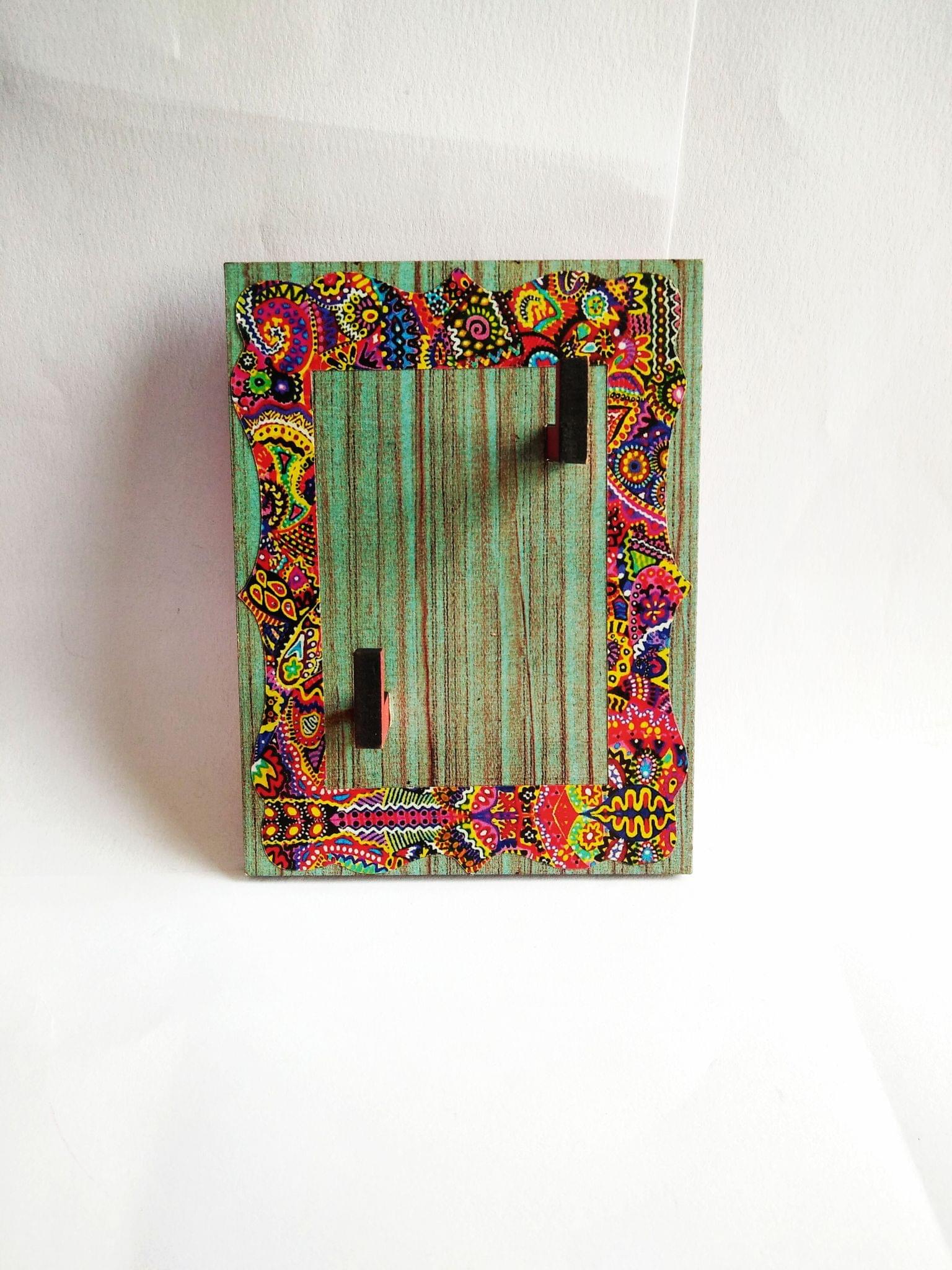 KEY HOLDER - RECTANGLE WOODEN BASE WITH ' WHEN COLORS SPEAK ' ARTWORK FRAME
