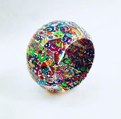 WHITE FLOROWAVES BANGLE