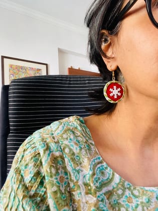 Cheer-Me-Up Christmas Earrings - Red