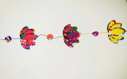 COLORFUL LOTUS SHAPED BUNTING