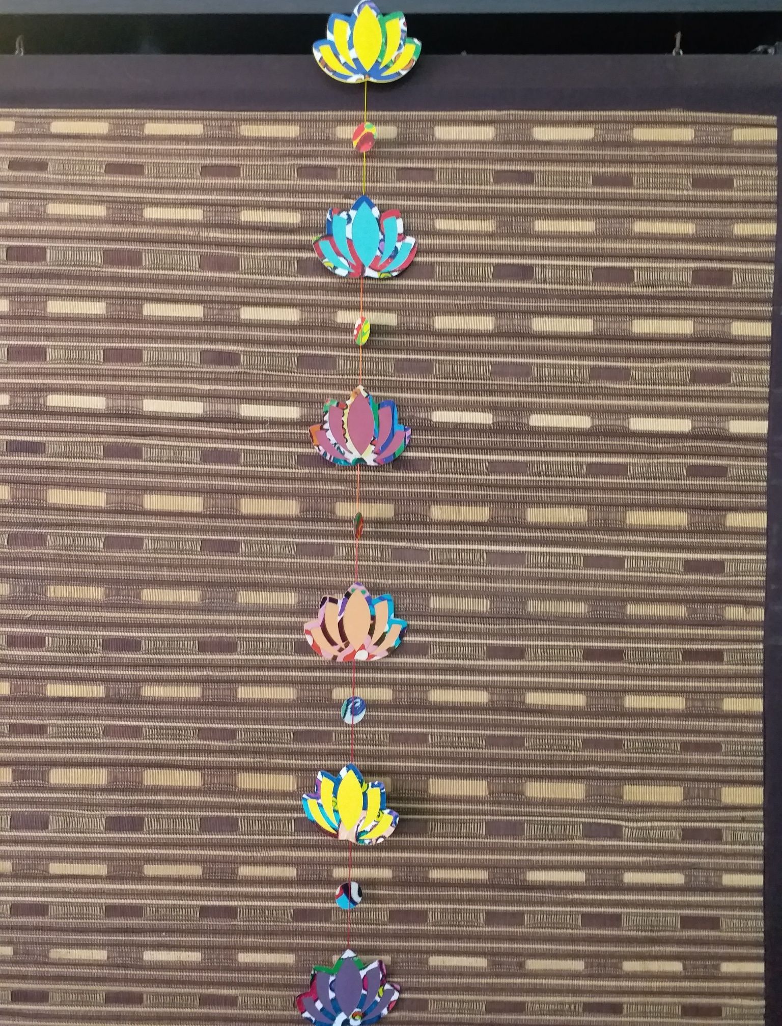 COLORFUL LOTUS FLOWER SHAPED BUNTING WITH TASSEL 1