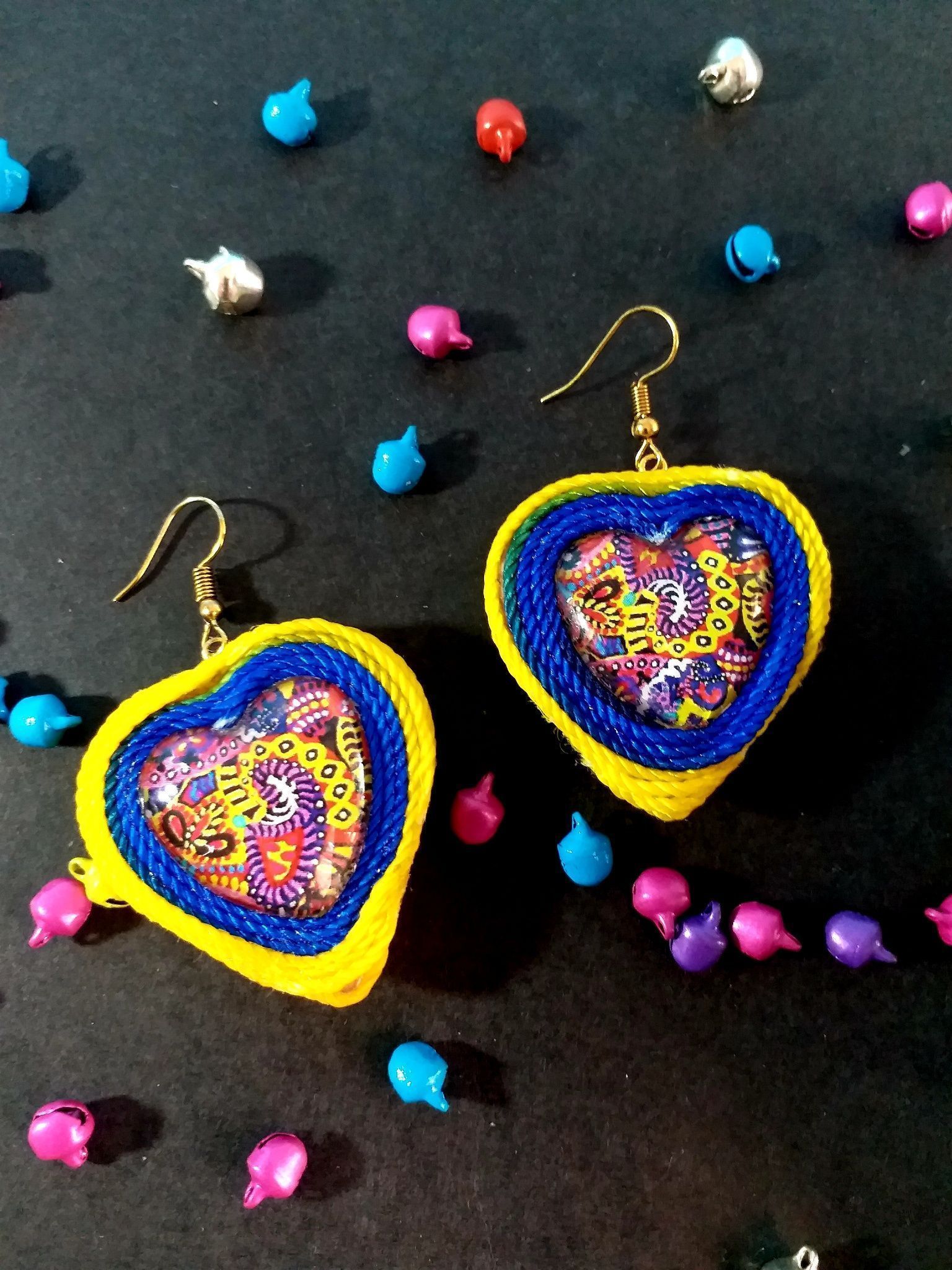 RAINBOW THREAD GLASS EARRING- HEART SHAPED