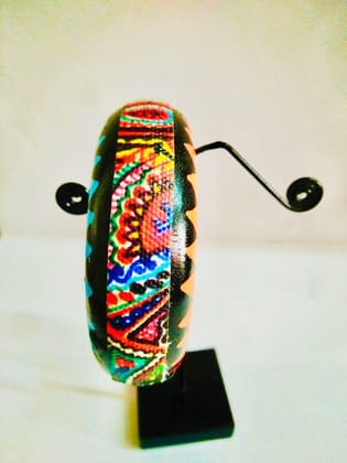 A Quirky Affair - Stylish Black Bangle