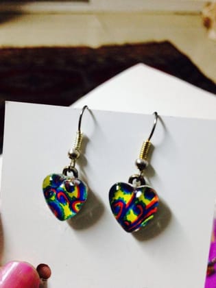 Mor-Pankh Heart Glass Earrings