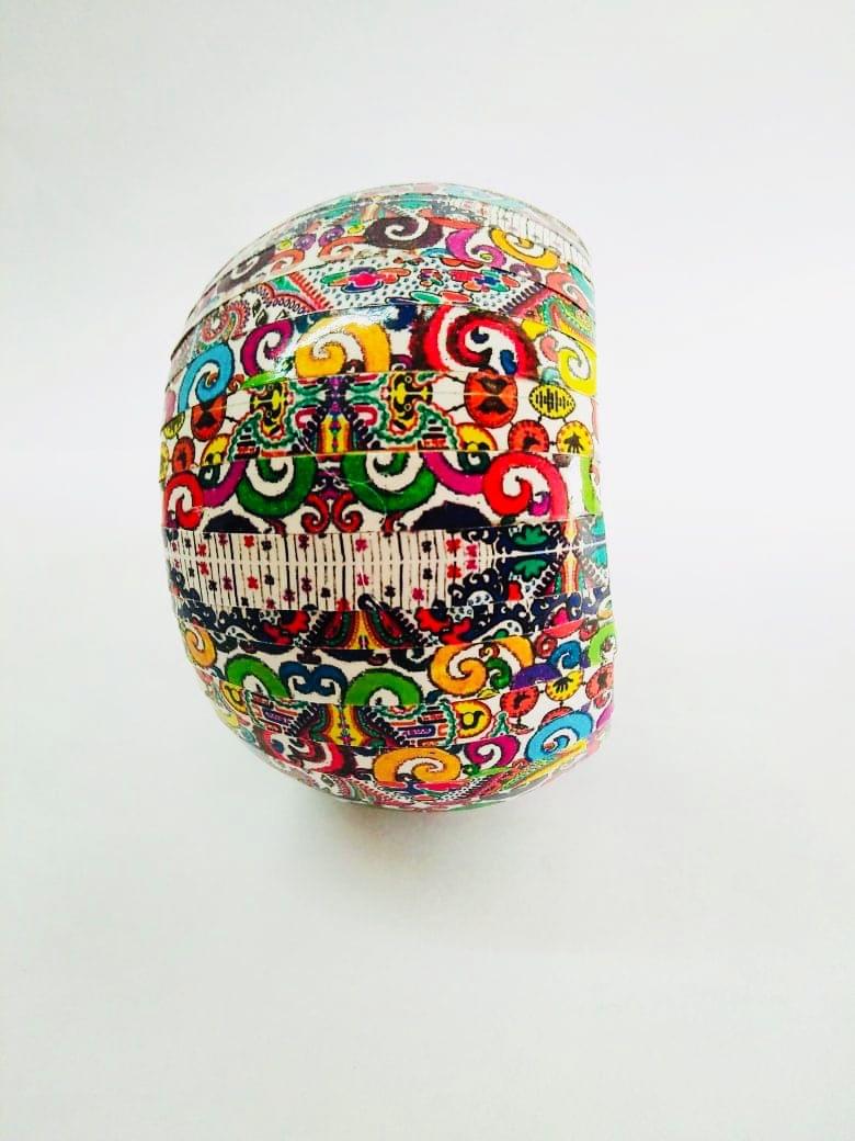 WHITE FLOROWAVES BANGLE