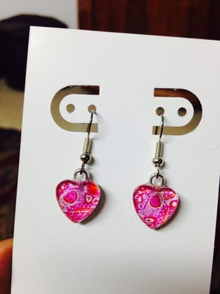 Blush-een Hearts Glass Earrings