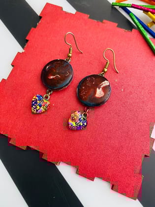 Mix media earrings in resin, glass and wood