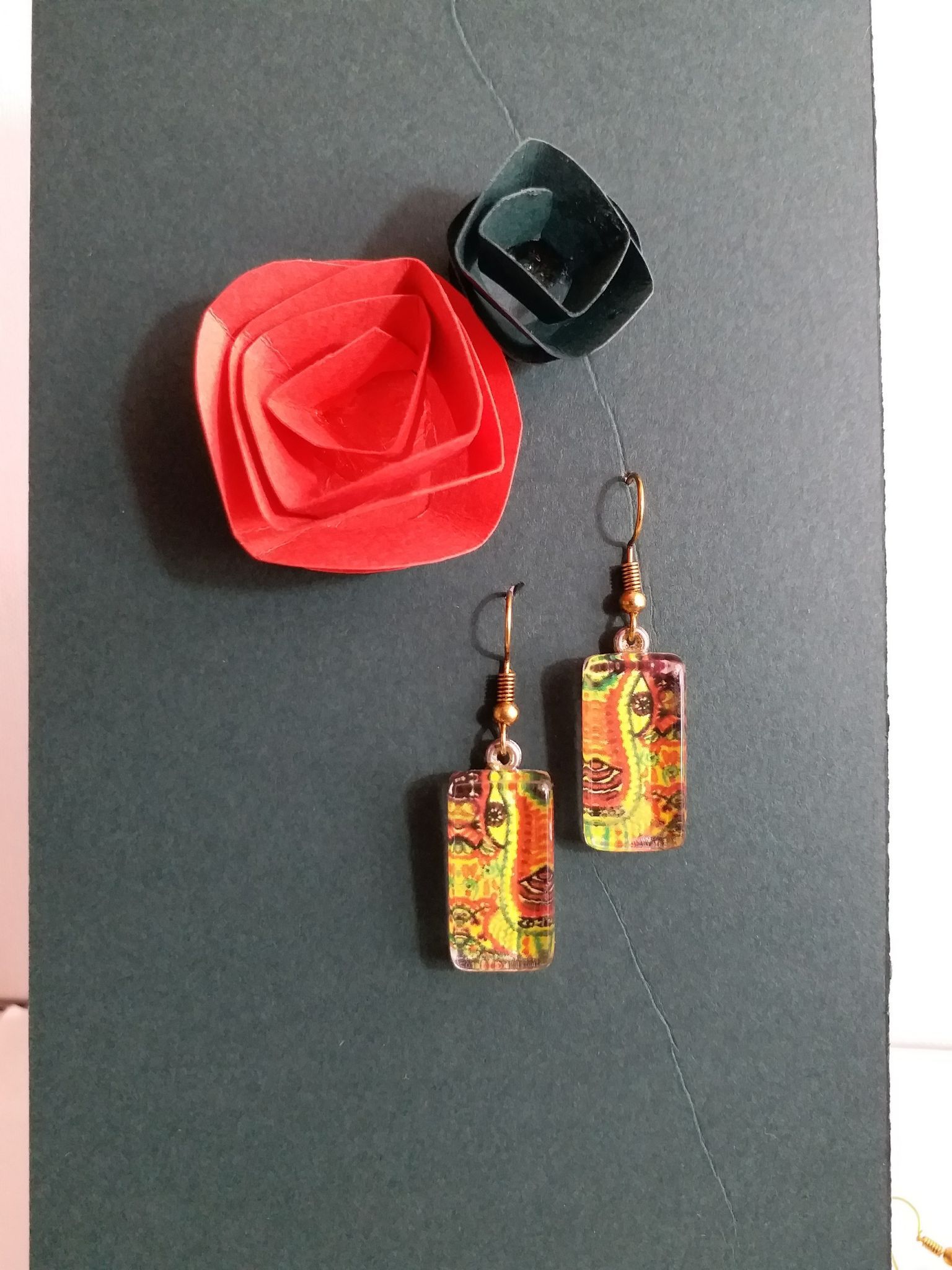 ILLUMINATI EYES ABSTRACT GLASS EARRINGS