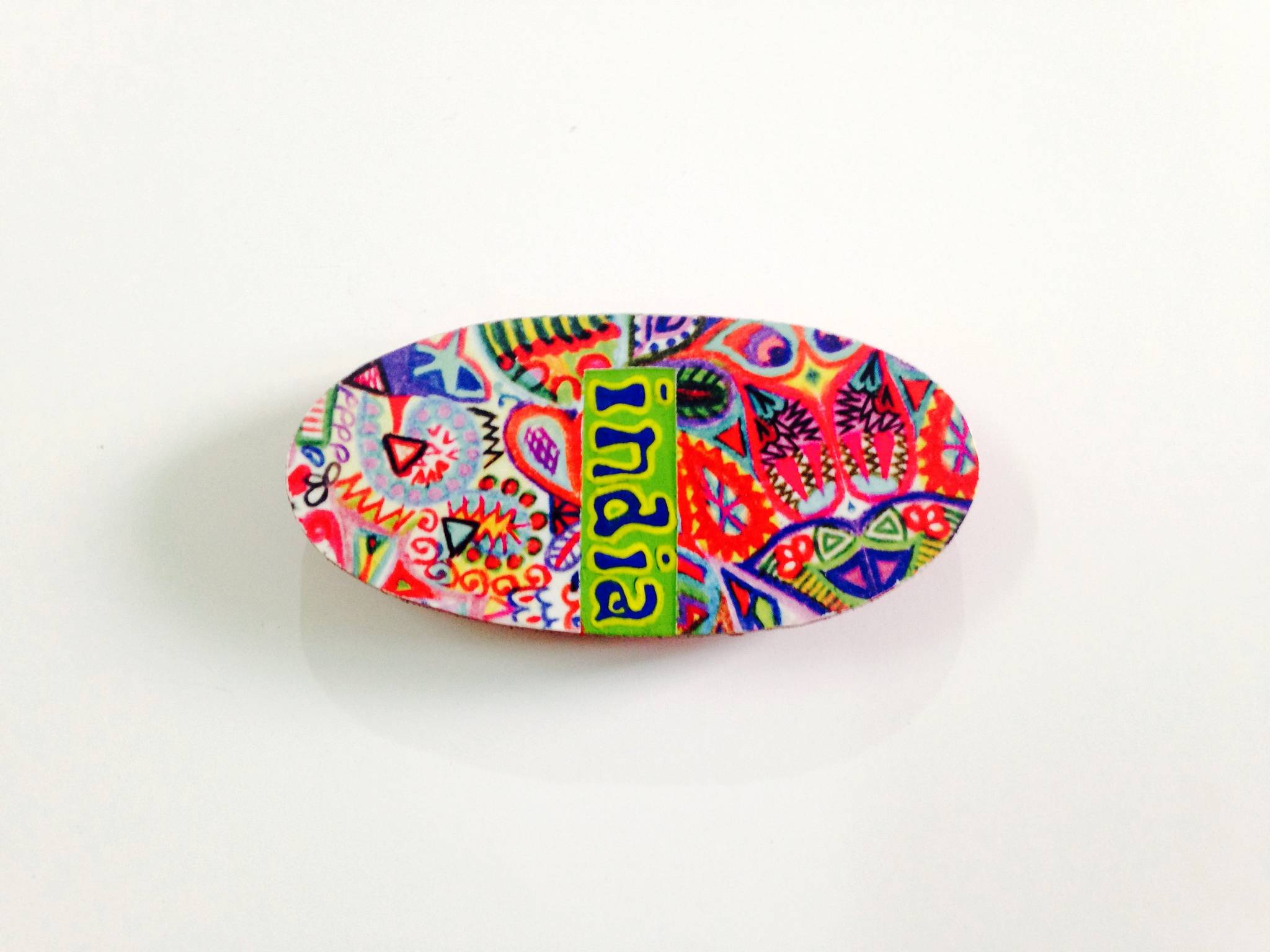 Summer Trail Oval India Wooden Magnet