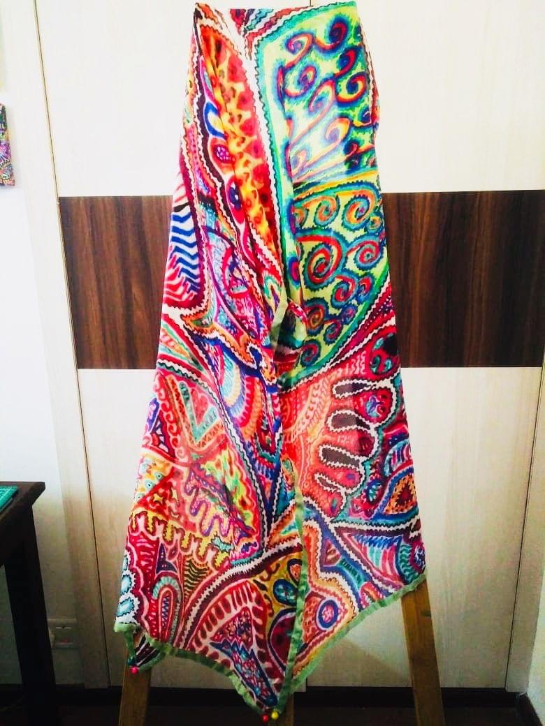 COLORFUL BEADS DETAIL STOLE