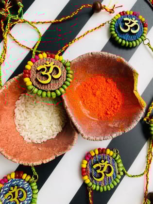 Atoot Bandhan Om Rakhi - 1 piece