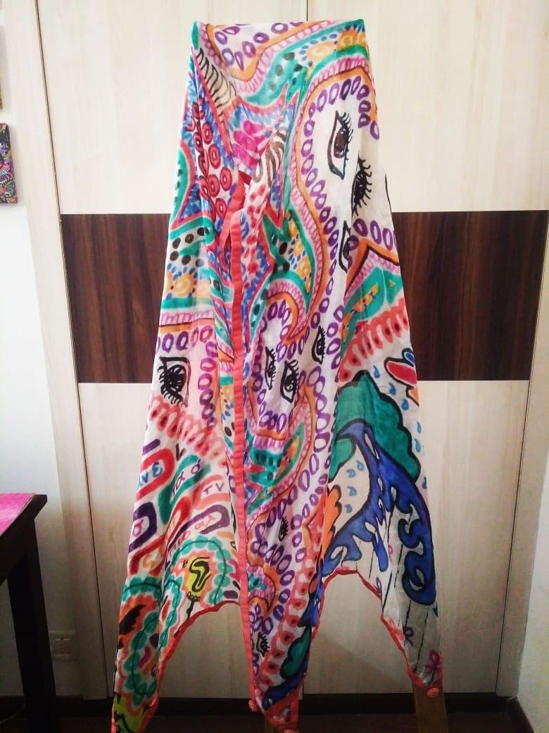 CROCHET BUTTON DETAIL STOLE