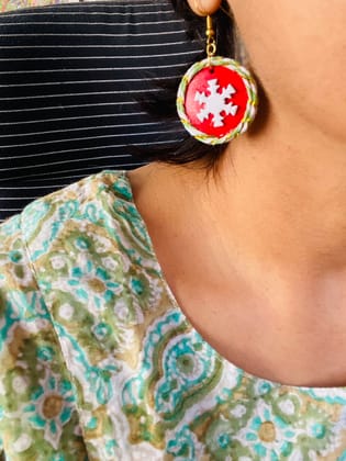 Cheer-Me-Up Christmas Earrings - Red