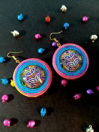 RAINBOW THREAD GLASS EARRING- CIRCLE SHAPED